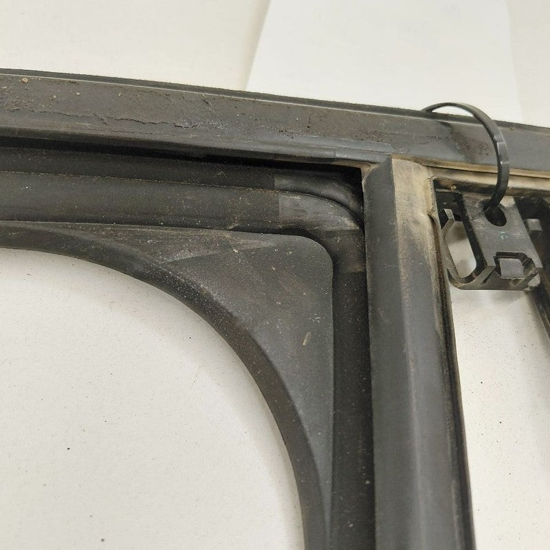 Chevy Trailblazer Door Glass Window Seal Rubber Left Driver Front 2023