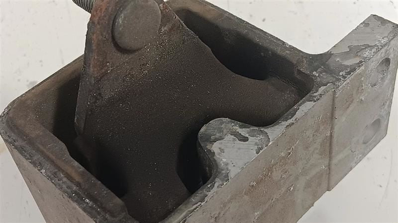 Infiniti G37 Transmission Crossmember Support  2009 2010 2011 2012 2013