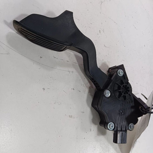 Toyota Prius C Gas Pedal  2017 2016 2015 2014 2013