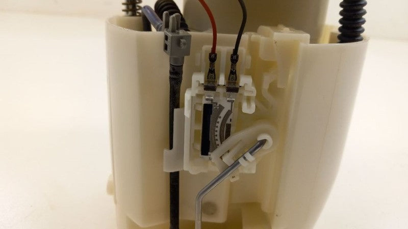 Gas Fuel Pump Assembly 2.5L Fits 10-12 Ford Fusion