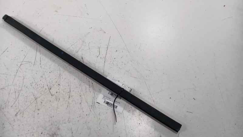 Ford Taurus Right Rear Weather Strip Interior  2013 2014 2015 2016 OEM
