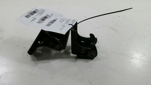 Chevy Traverse Door Hinge Set Right Front Passenger 2009 2010 2011 2012