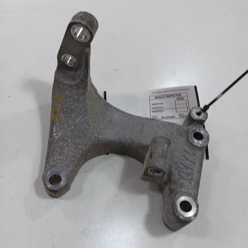 Jeep Compass 2.4 Transfer Case Mount Bracket  2018 2019 2020 2021 OEM