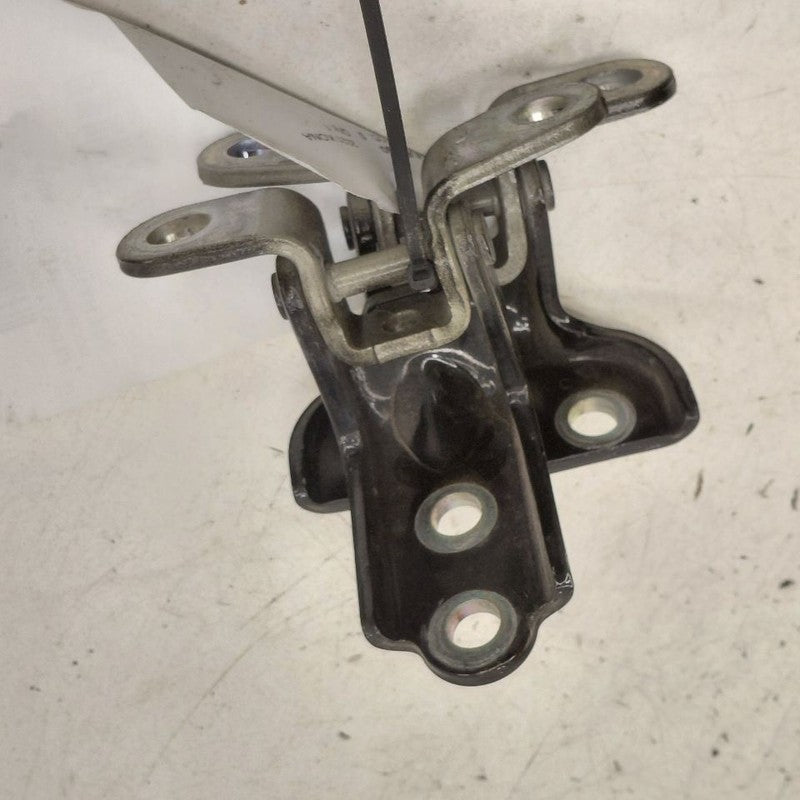 Hyundai Kona Door Hinge Set Left Driver Rear  2021 2020 2019