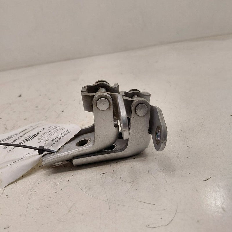 Kia Sorento Door Hinge Set Right Front Passenger  2018 2017 2016