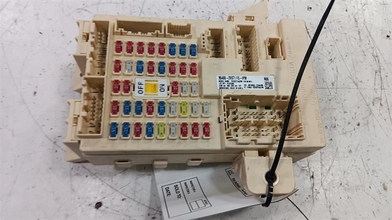 Hyundai Veloster Cabin Fuse Box Interior Inner Under Dash  2012 2013 2