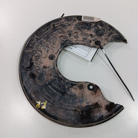 Buick Encore Passenger Right Rear Dust Shield 2019 2018 2017