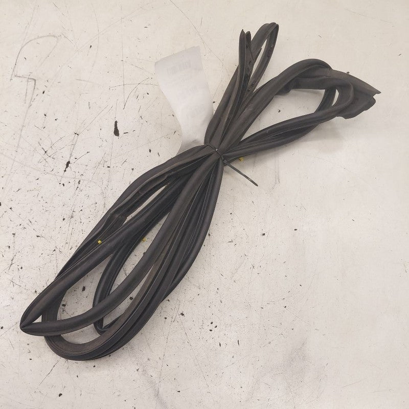 Nissan Versa Note On Door Seal Rubber Right Passenger Front  2019 2018