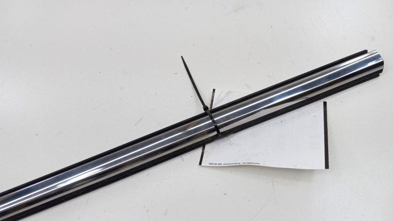 Chevy Malibu Door Glass Window Weather Strip Trim Rear Right Side Back 2009