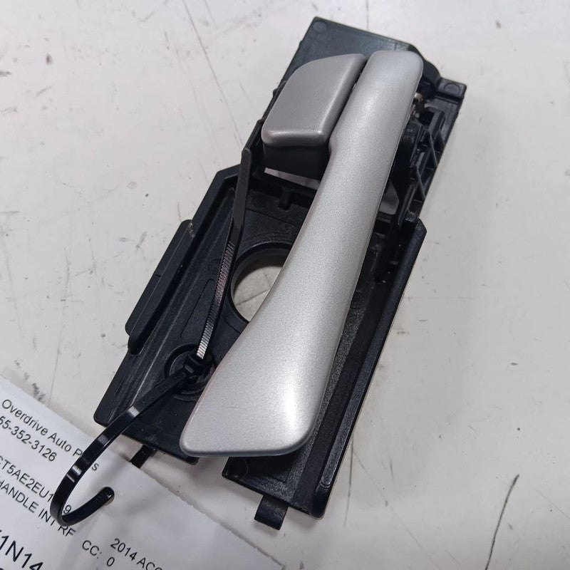 Hyundai Accent Door Handle Right Passenger Front Interior Inside  2012