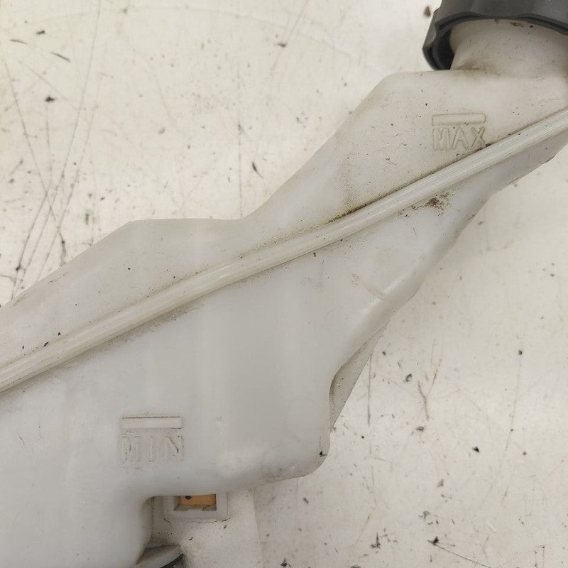 Brake Master Cylinder Fits 19-20 Hyundai Santa Fe