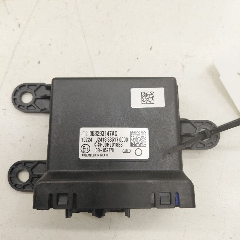 Chrysler 300 Telematics Network Gateway Control Module {068293147AC} 2