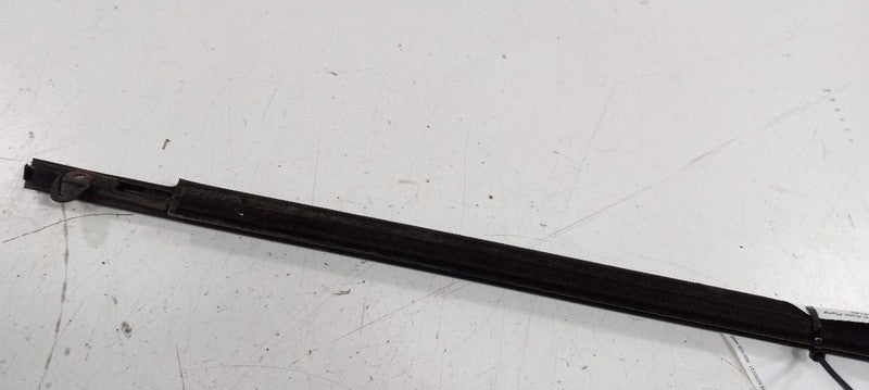 Subaru Tribeca Door Glass Window Weather Strip Trim Front Left Driver 