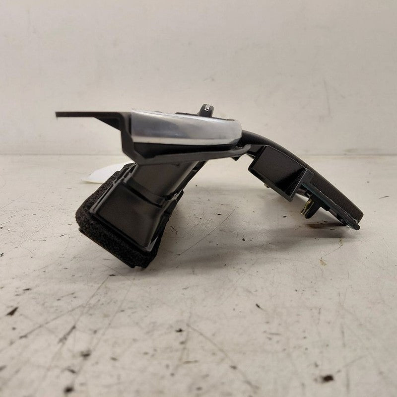 Cadillac CT6 Dash Air Vent Center Middle  2018 2017 2016