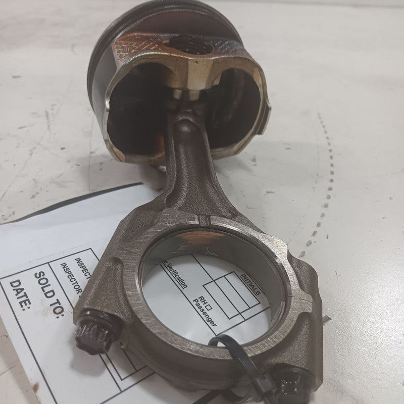 Outback Legacy Single Piston With Connecting Rod   2025 2024 2023 2022
