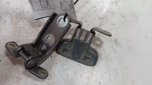 Buick Encore Door Hinge Set Right Rear Passenger  2013 2014 2015 2016