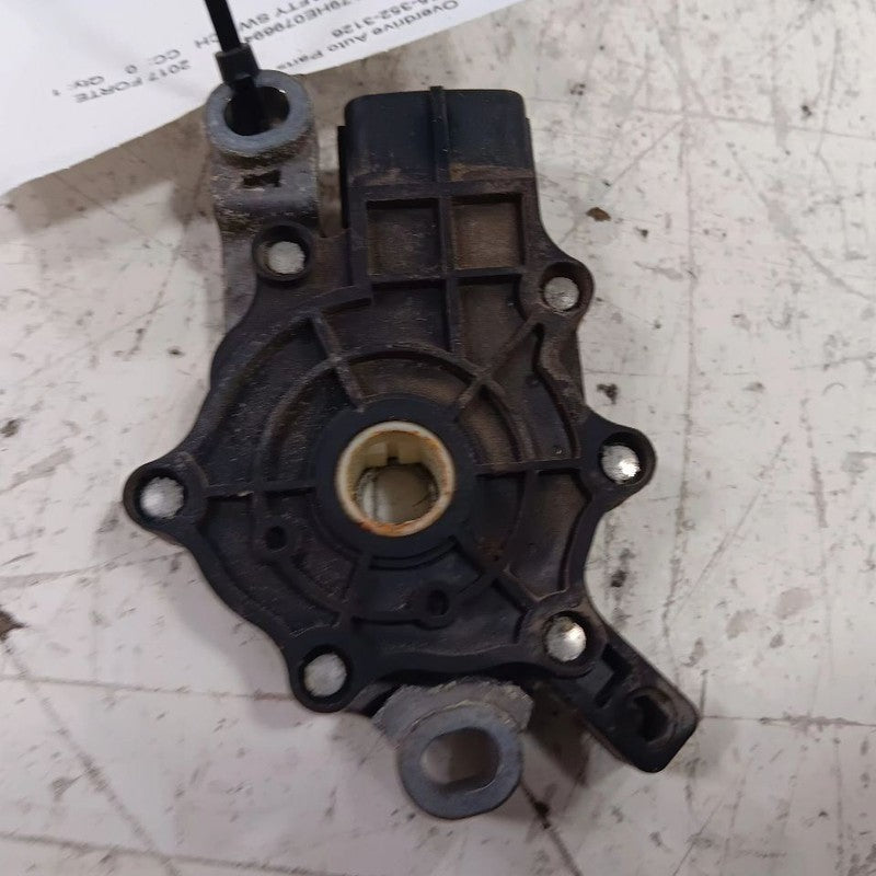 Kia Forte Neutral Safety Switch Automatic Transmission Gear Selection  2015 2016