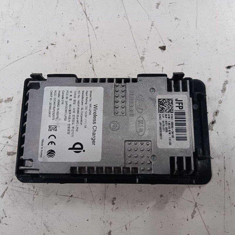 Kia Optima Wireless Charger Charging Unit {95560-D4100} 2020 2019 2018 2017