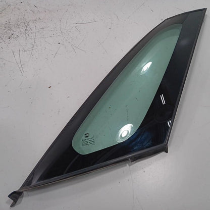 Fiat 500 Passenger Right Front Door Vent Window Glass 2018 OEM