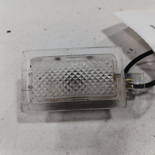 Chrysler 300 Dome Light Roof Lamp  2015 2016 2017 2018 2019