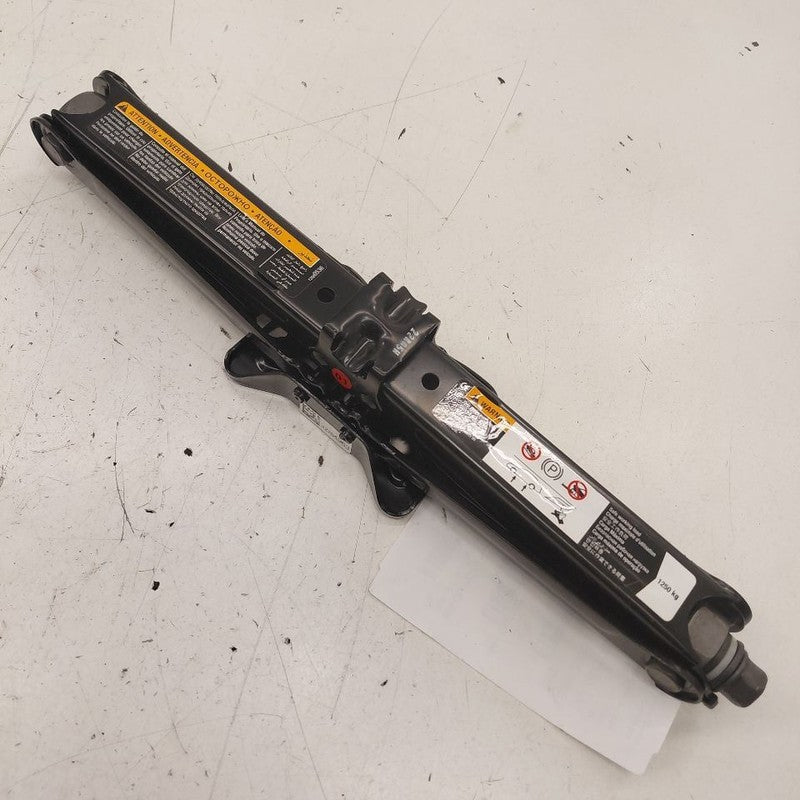 Chevy Trax Spare Tire Changing Jack  2022 2021