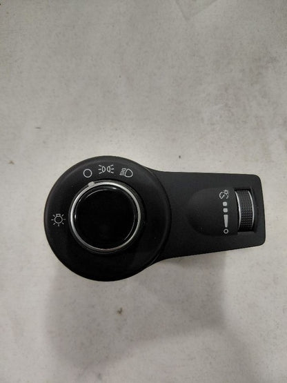 Fiat 500 Headlight Switch Head Light Lamp  2016 2017 2018 OEM