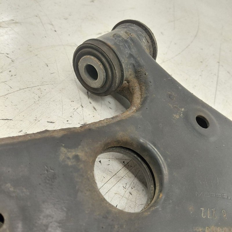 Passenger Right Lower Control Arm Front Fits 15-23 Jeep Renegade