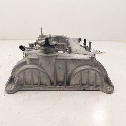 Chevy Volt Engine Cylinder Head Valve Cover  1.5 2016 2017 2018 2019
