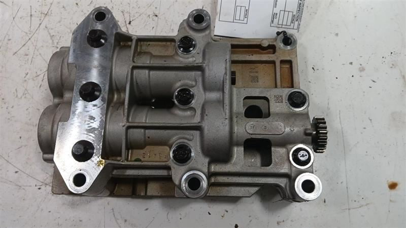 Nissan Rogue Engine Oil Pump  2014 2015 2016 2017 OEM