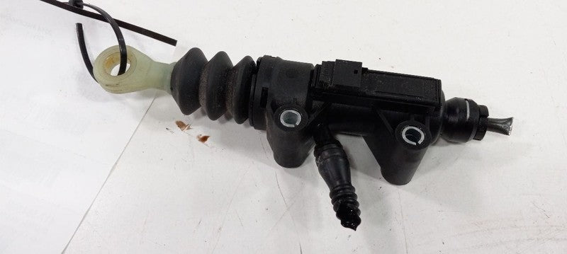 Clutch Master Cylinder 1.6L Fits 07-15 MINI COOPER OEM