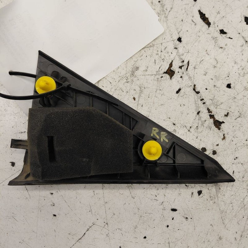 Kia Sorento Passenger Right Rear Interior Door Window Corner Trim 2018