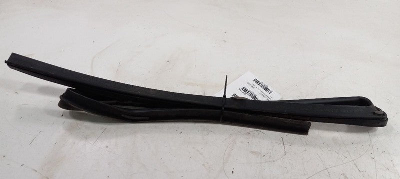 Dodge Journey Door Glass Window Seal Rubber Left Rear Back 2011 2012 2