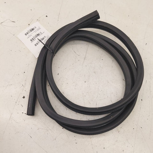 Mitsubishi Outlander   On Body Door Jamb Seal Rear Left Driver Back  2