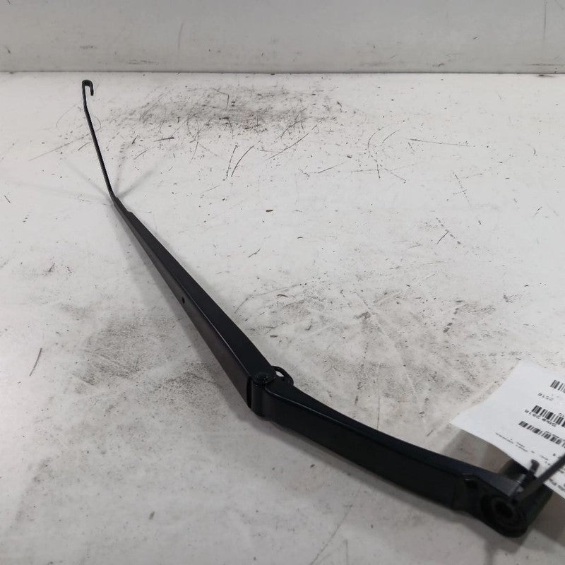 Nissan Versa Windshield Wiper Arm Right Passenger  2023 2022 2021 2020