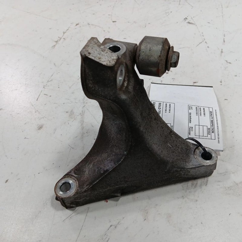 Subaru Outback Legacy Engine Motor Mount Bracket Left Driver  2018 201