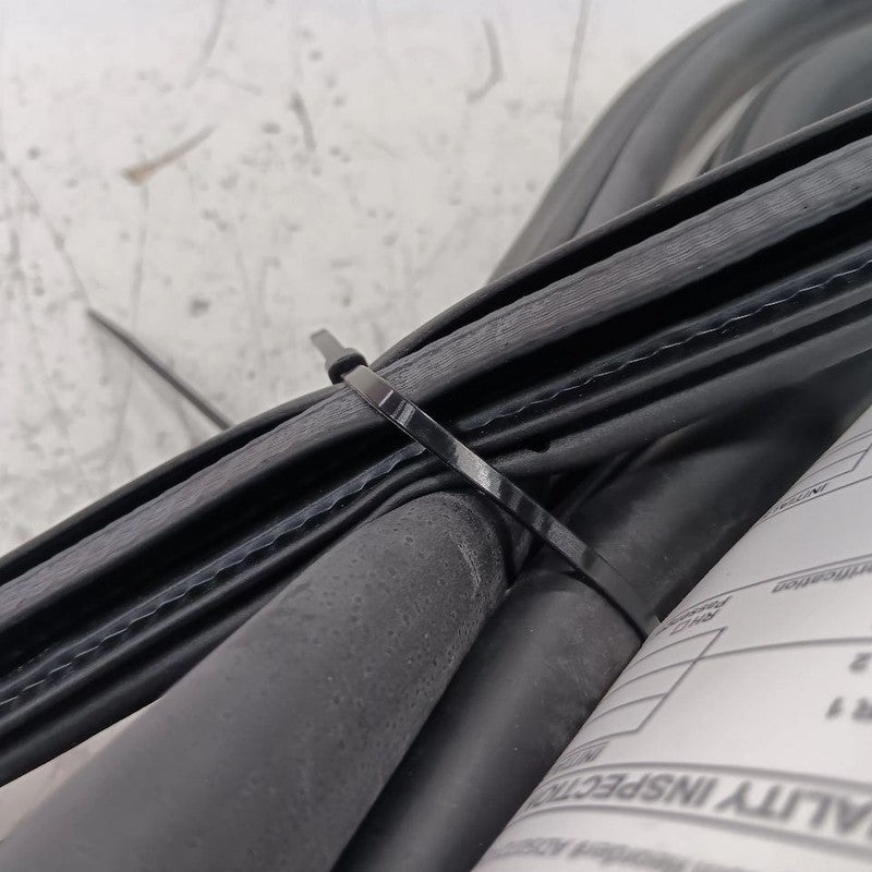 Buick Encore On Body Door Jamb Seal Front Right Passenger  2018 2019 2020