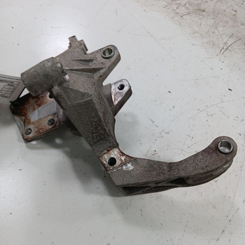 Fiat 500 1.4L Engine Accessories Mount Bracket 2014 2015 2016 OEM