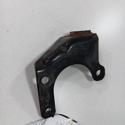 Ford Explorer Passenger Right Rear Carrier Bracket  2016 2017 2018 201
