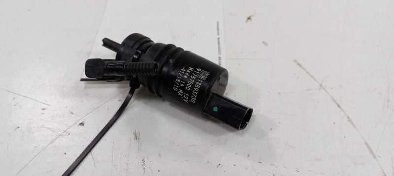 Chevy Cruze Windshield Washer Wash Fluid Reservoir Motor Pump Electric 2019 2018