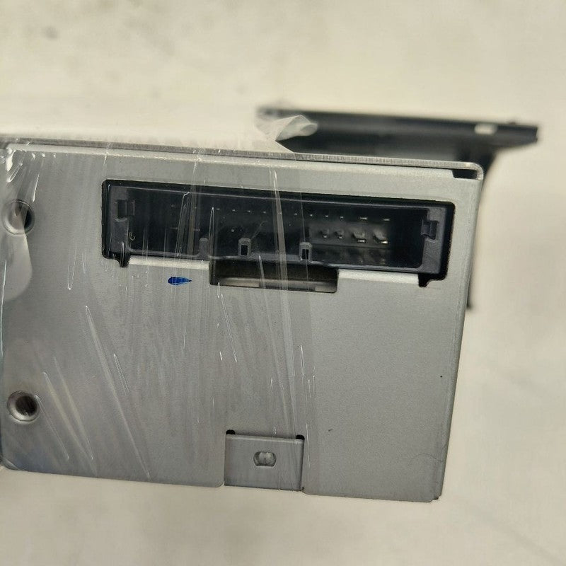Audio Equipment Radio CD Player Fits 14-17 Mazda 6