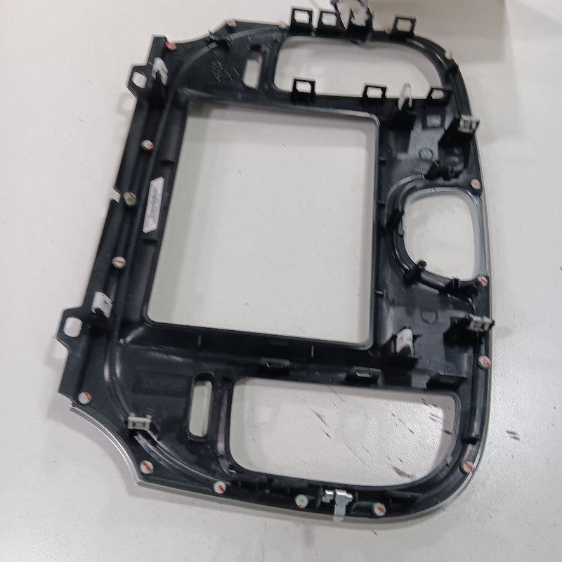 Chrysler 300 Radio Bezel Trim Dash Surround  2015 2016 2017 2018 2019