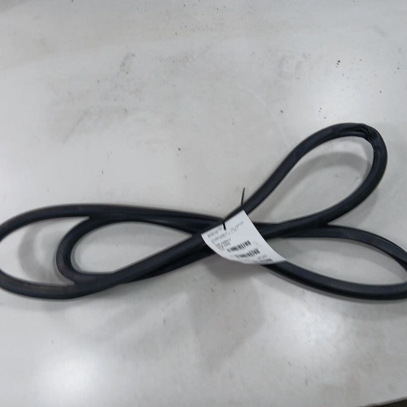 Jeep Cherokee On Body Door Jamb Seal Front Right Passenger  2015 2016 2017