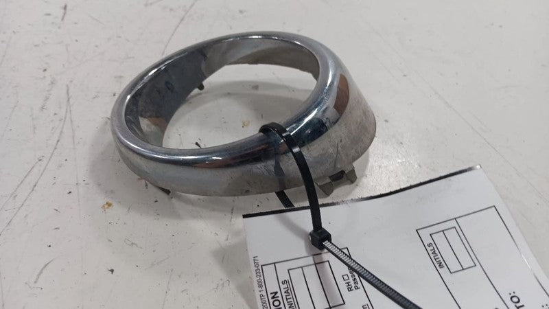 Infiniti G37 Front Bumper Fog Light Insert Trim Bezel Right Passenger 