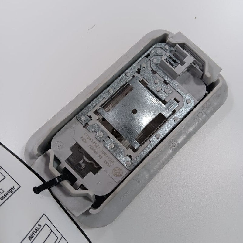 Fiat 500 Dome Light Roof Lamp  2014 2015 2016 OEM