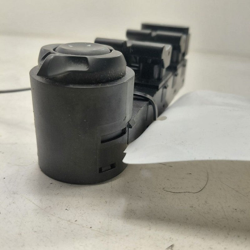 2018 Fiat 500 X Model Driver's Front Door Master Switch