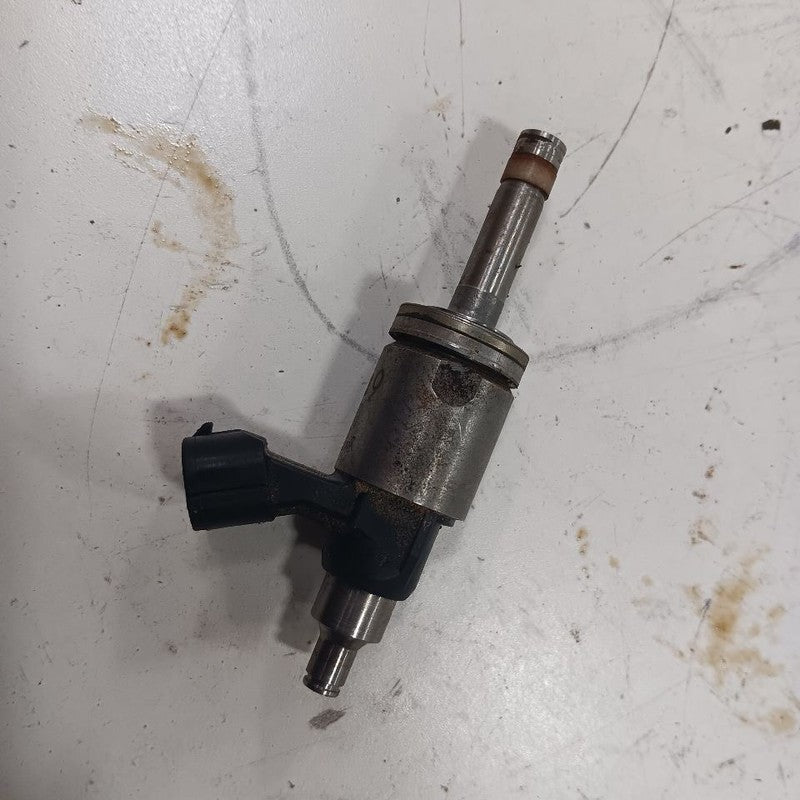 Fuel Injection Injector Fits 17-23 Subaru Impreza OEM