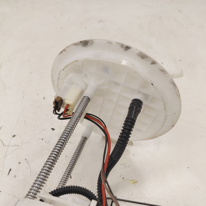 Gas Fuel Pump Assembly Tank Mounted 2.0L Fits 18-23 Hyundai Kona
