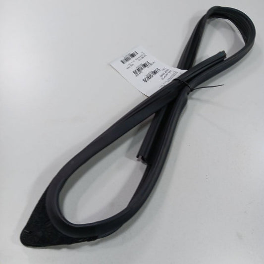 Mazda CX-3 Door Glass Window Seal Rubber Right Passenger Front  2016 2