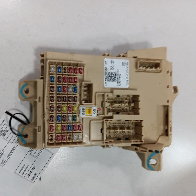 Hyundai Elantra Cabin Fuse Box Interior Inner Under Dash  2017 2018 20