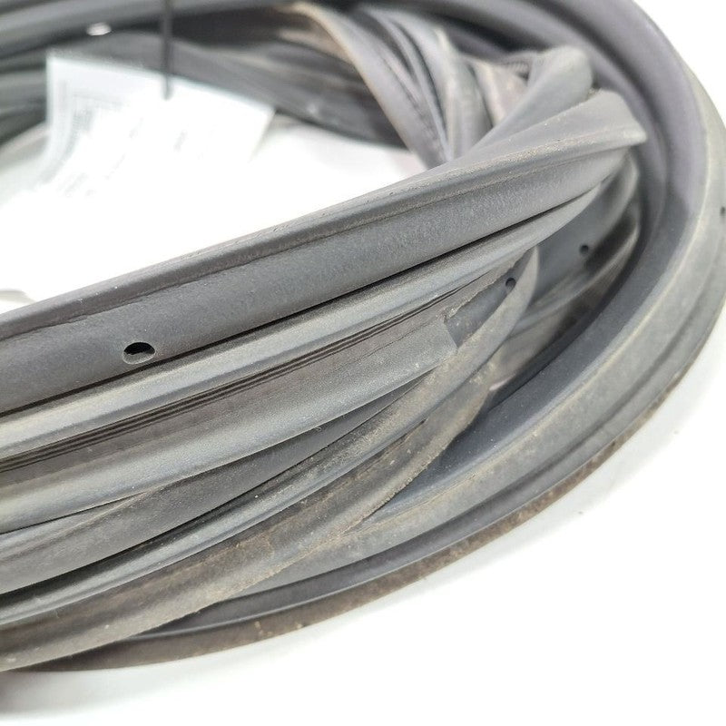Buick Encore Trunk Lid Hatch Door Rear Back Rubber Seal  2020 2019 201